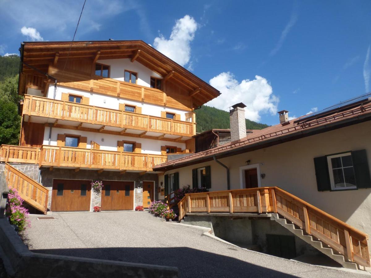 Ferienwohnung Casa Dorich Pozza di Fassa Exterior foto